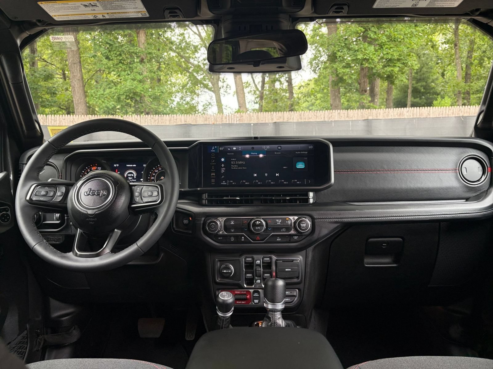 Thumbnail: 2025 Jeep Wrangler - 32