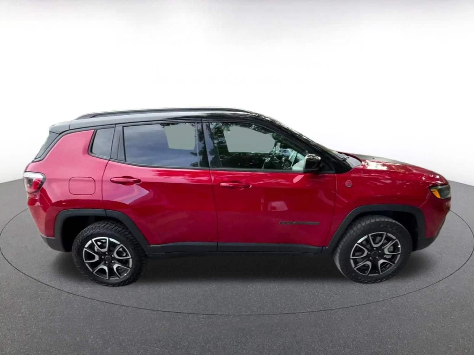Thumbnail: 2025 Jeep Compass - 15