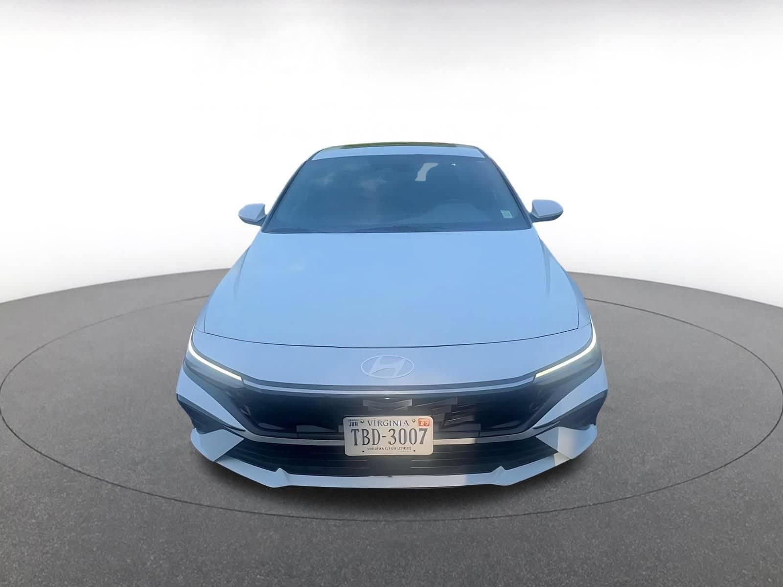 Thumbnail: 2025 Hyundai Elantra - 4