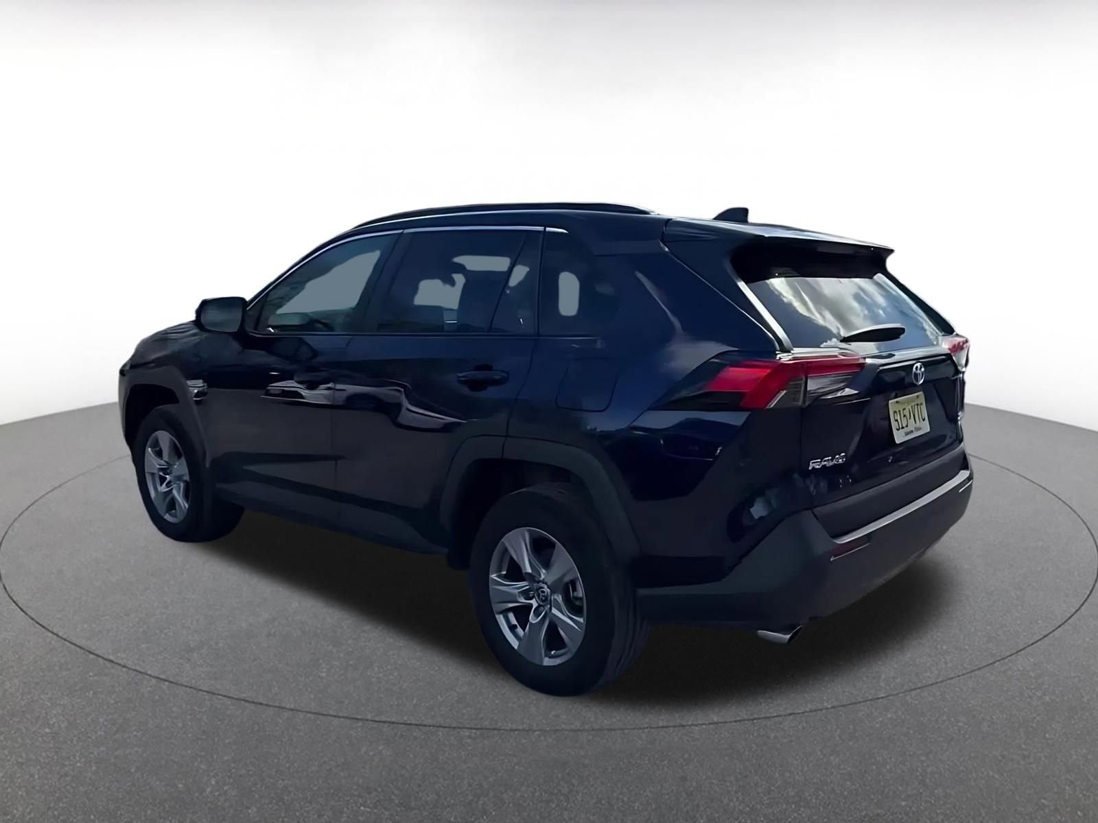 Thumbnail: 2025 Toyota RAV4 - 10