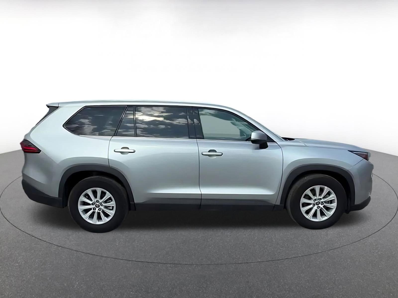 Thumbnail: 2025 Toyota Grand Highlander - 16