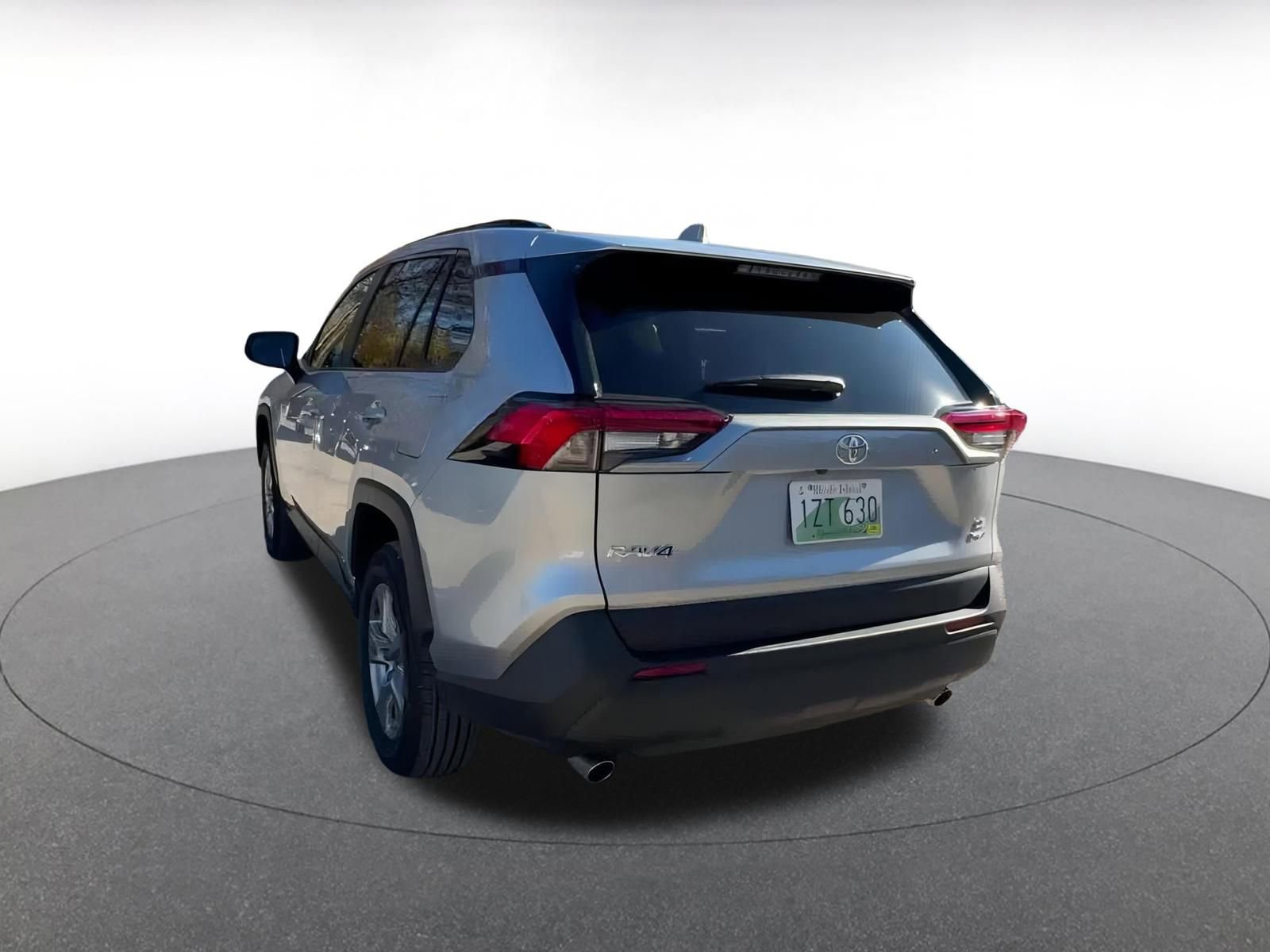 Thumbnail: 2025 Toyota RAV4 - 11