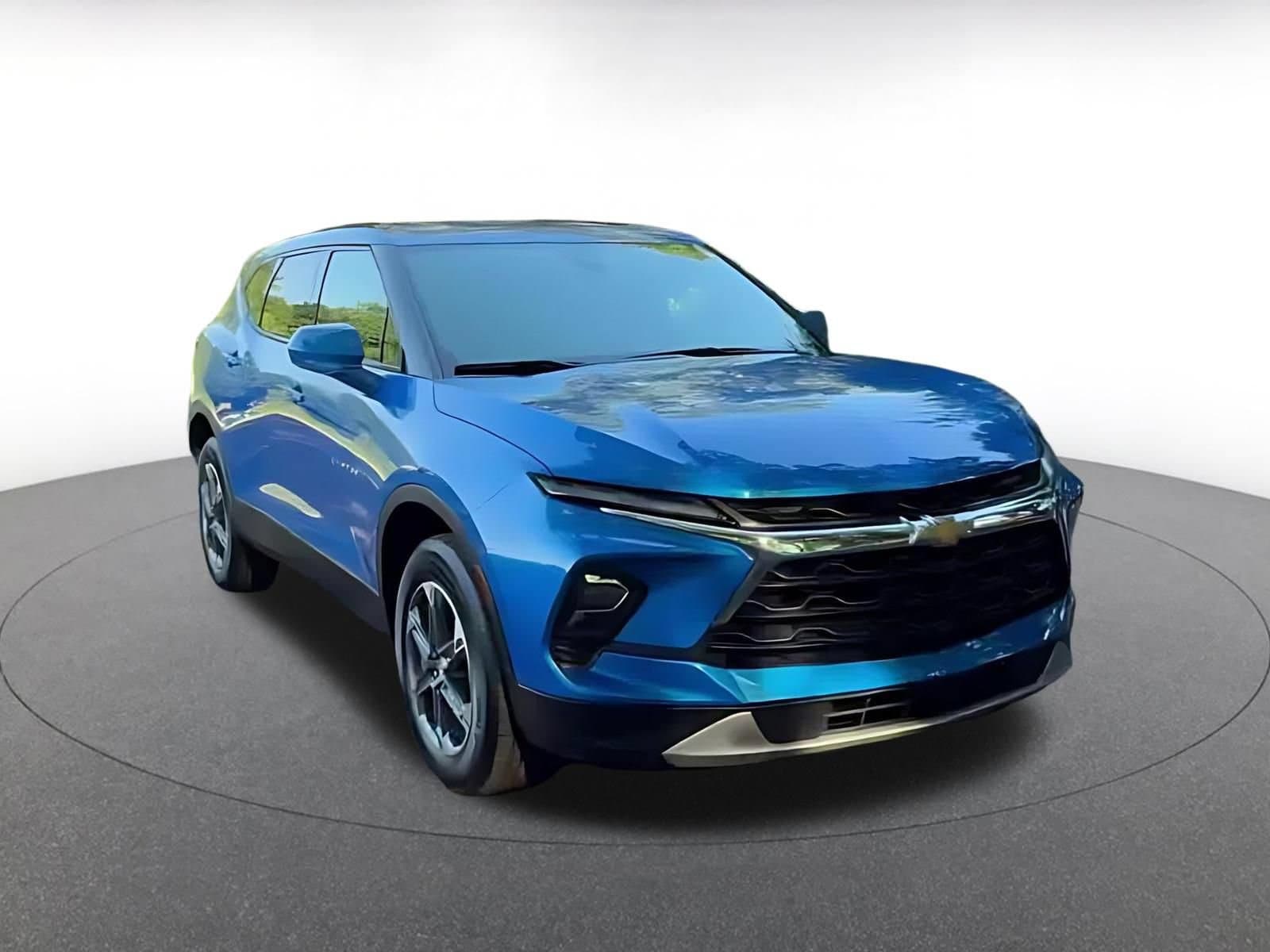 Thumbnail: 2025 Chevrolet Blazer - 3