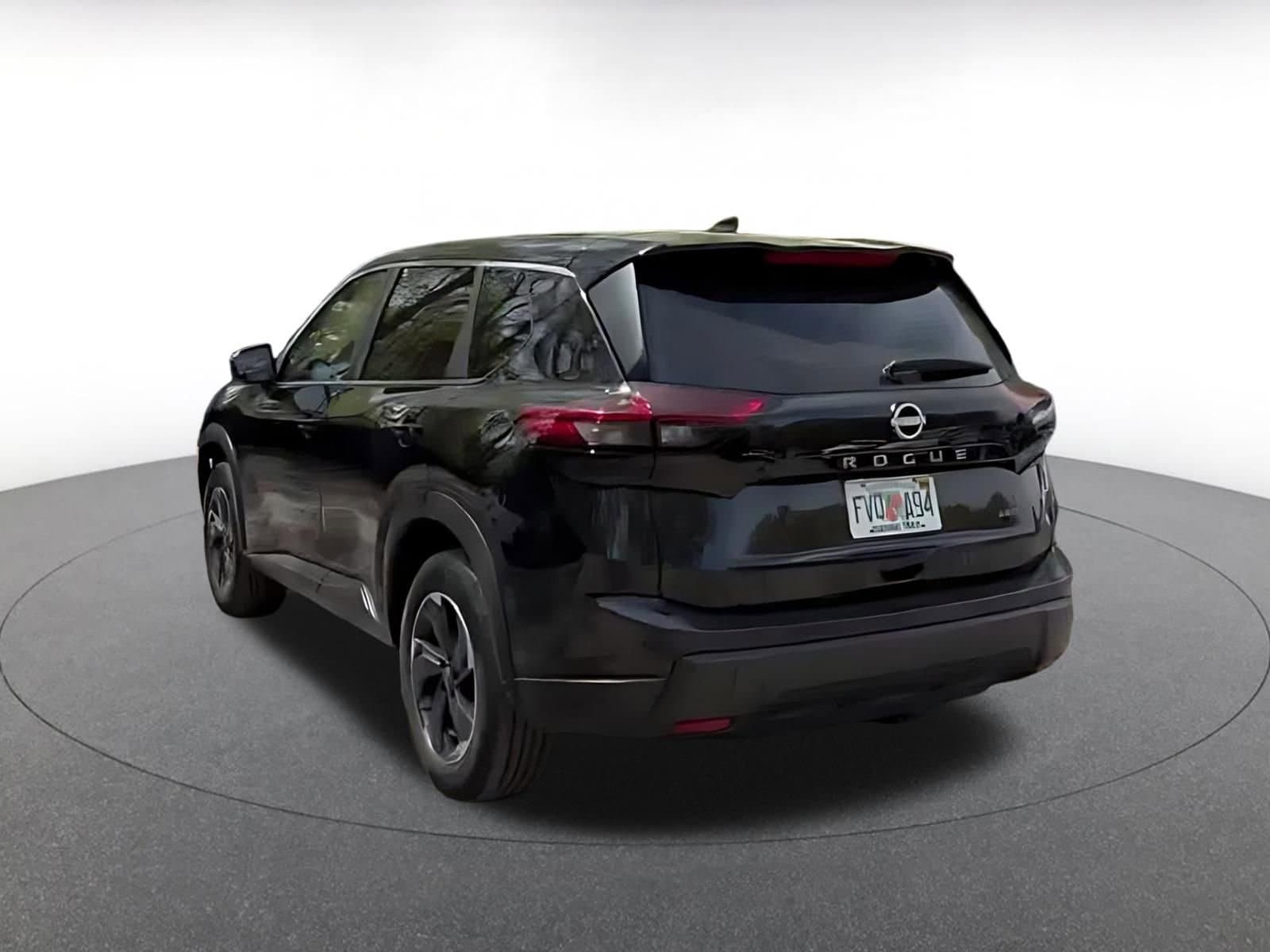 Thumbnail: 2025 Nissan Rogue - 15