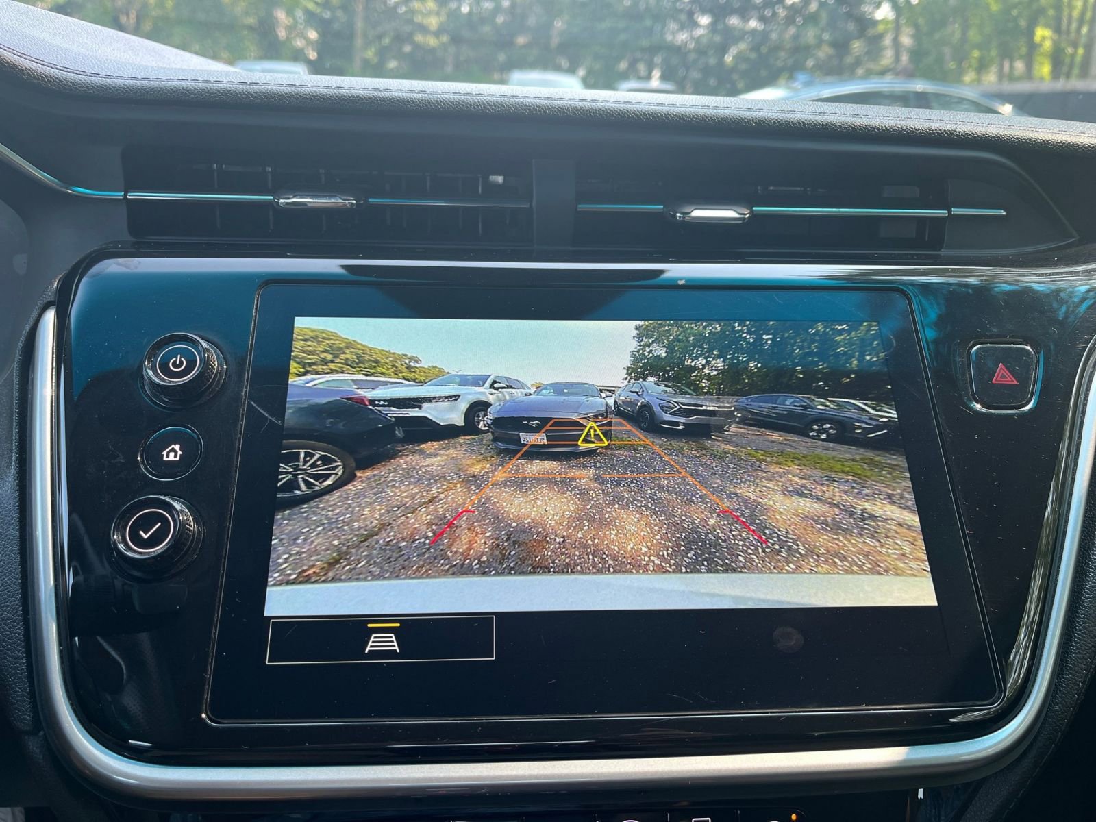 Thumbnail: 2023 Chevrolet Bolt EV - 17