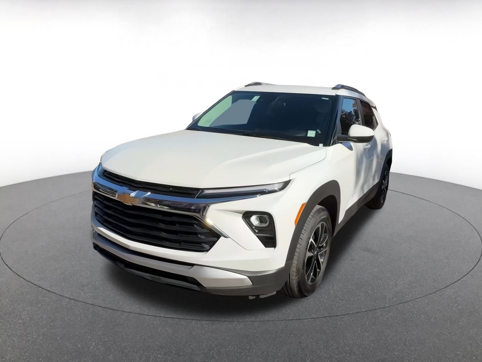 Thumbnail: 2025 Chevrolet TrailBlazer - 10