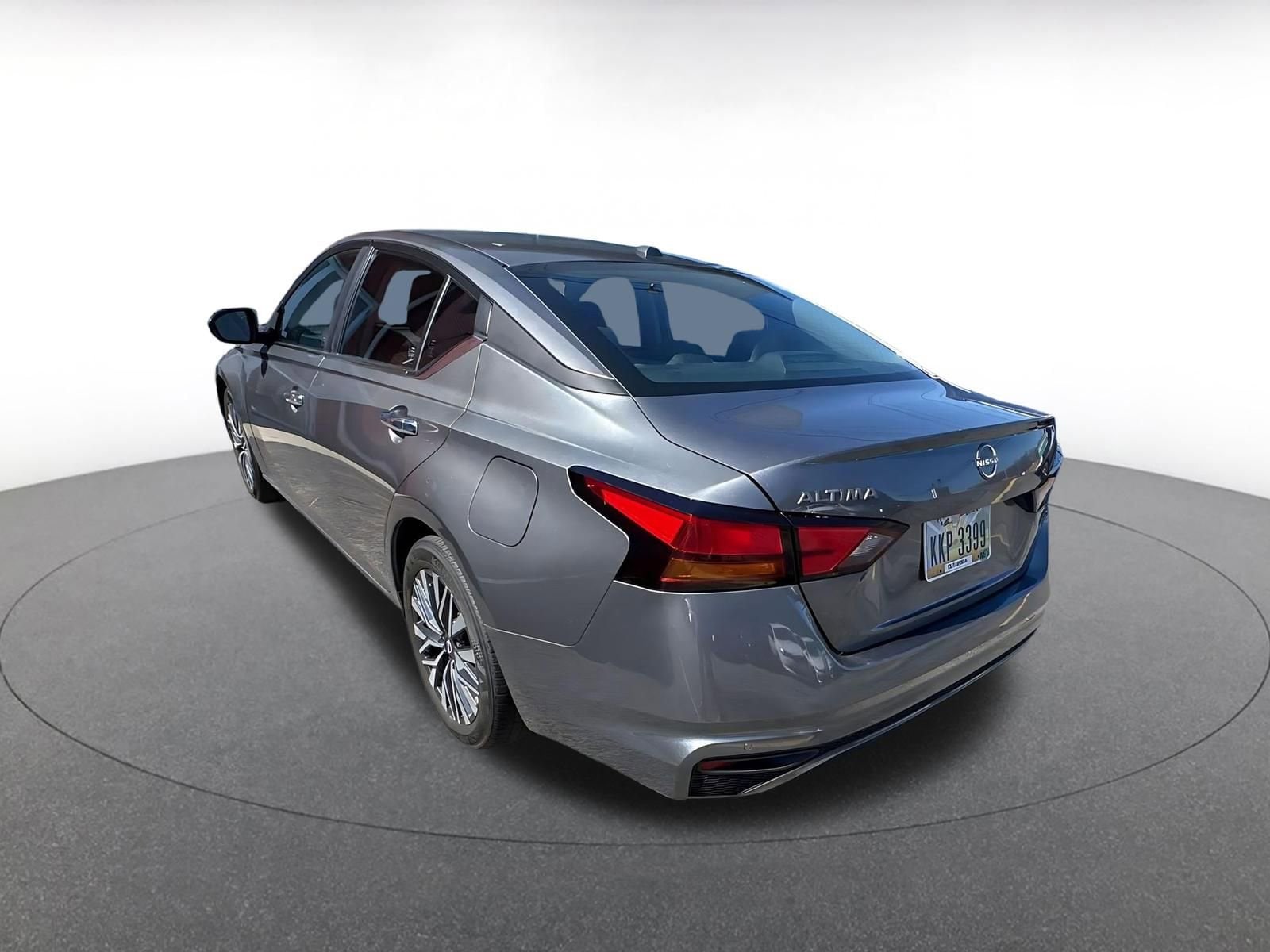 Thumbnail: 2025 Nissan Altima - 8