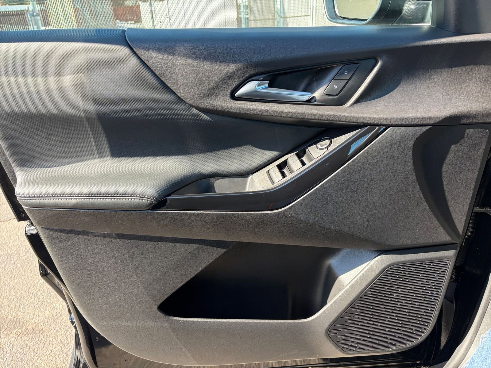 Thumbnail: 2025 Chevrolet Equinox - 18