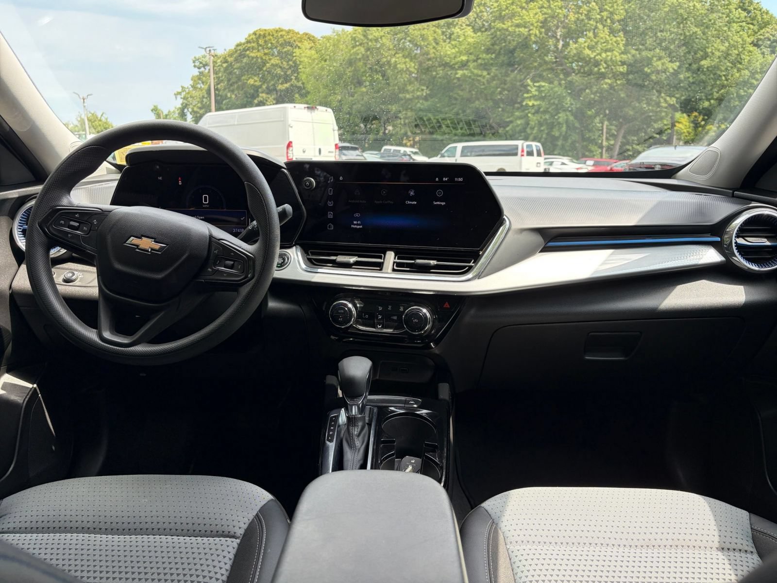 Thumbnail: 2025 Chevrolet Trax - 27