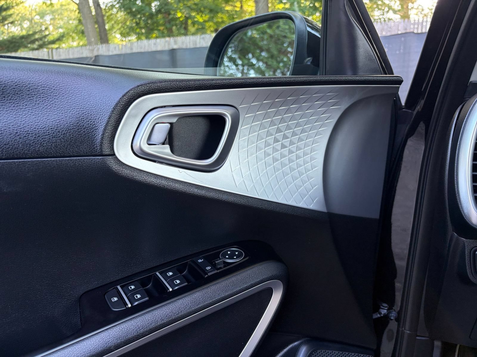 Thumbnail: 2025 Kia Soul - 18