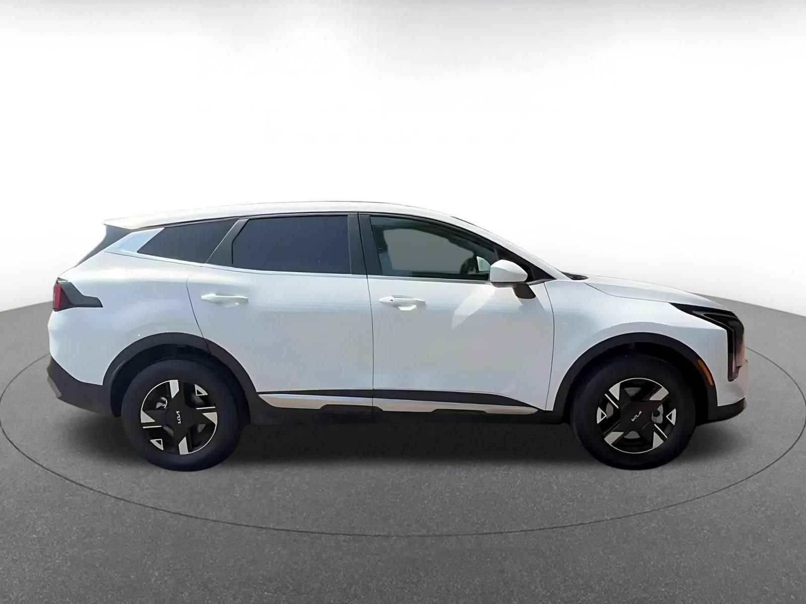 Thumbnail: 2026 Kia Sportage - 15
