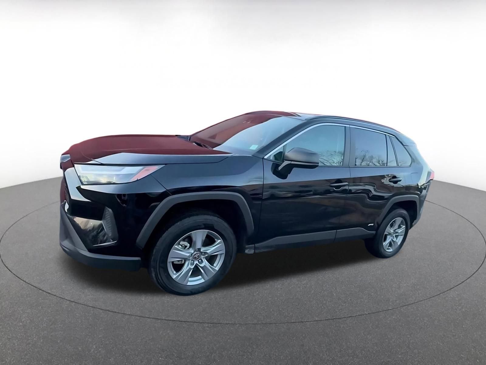 Thumbnail: 2025 Toyota RAV4 - 8