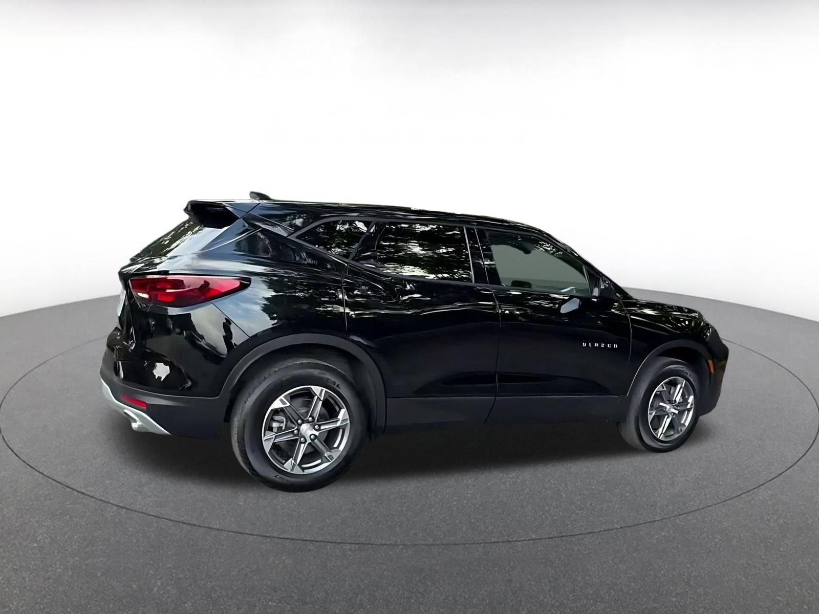 Thumbnail: 2026 Chevrolet Blazer - 11