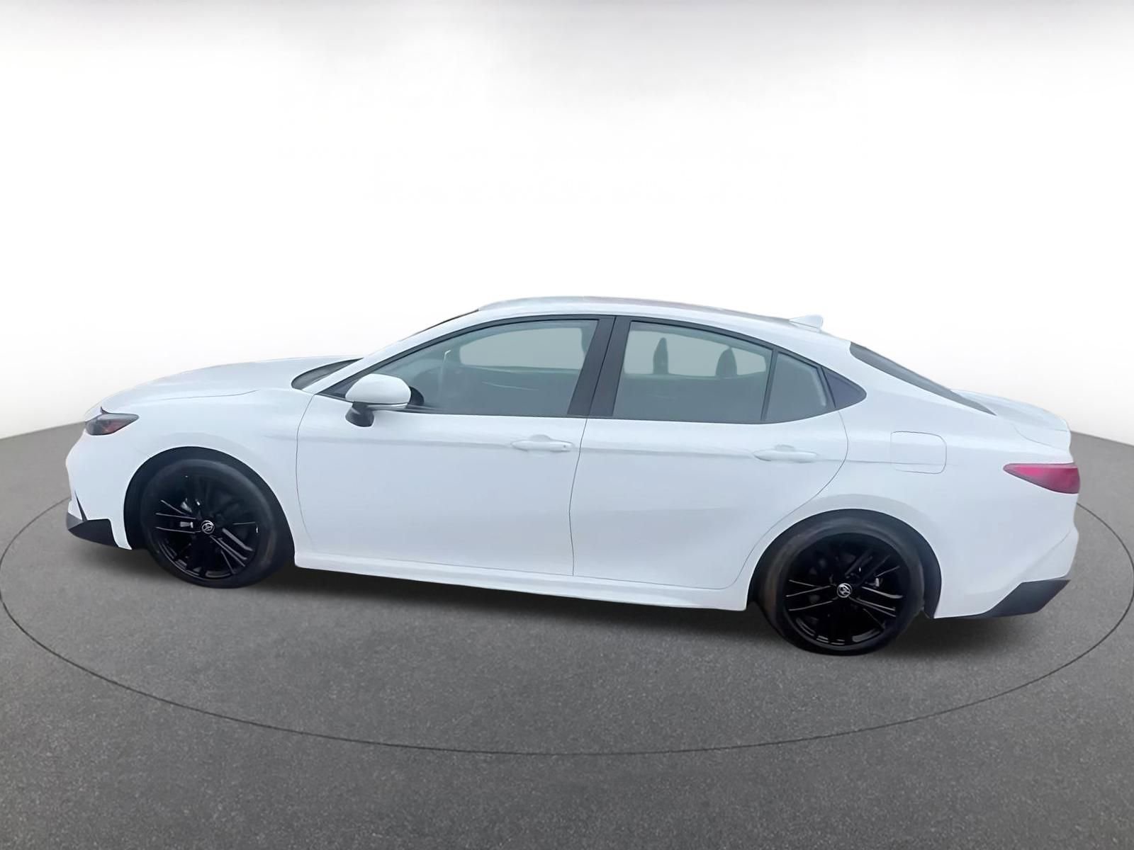 Thumbnail: 2025 Toyota Camry - 9