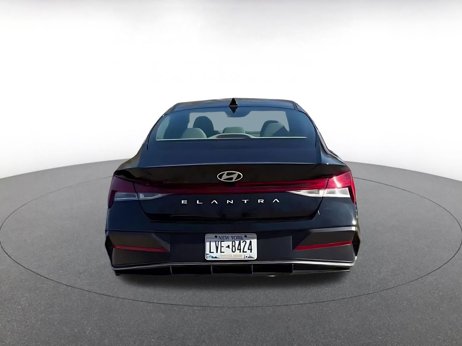 Thumbnail: 2025 Hyundai Elantra - 12
