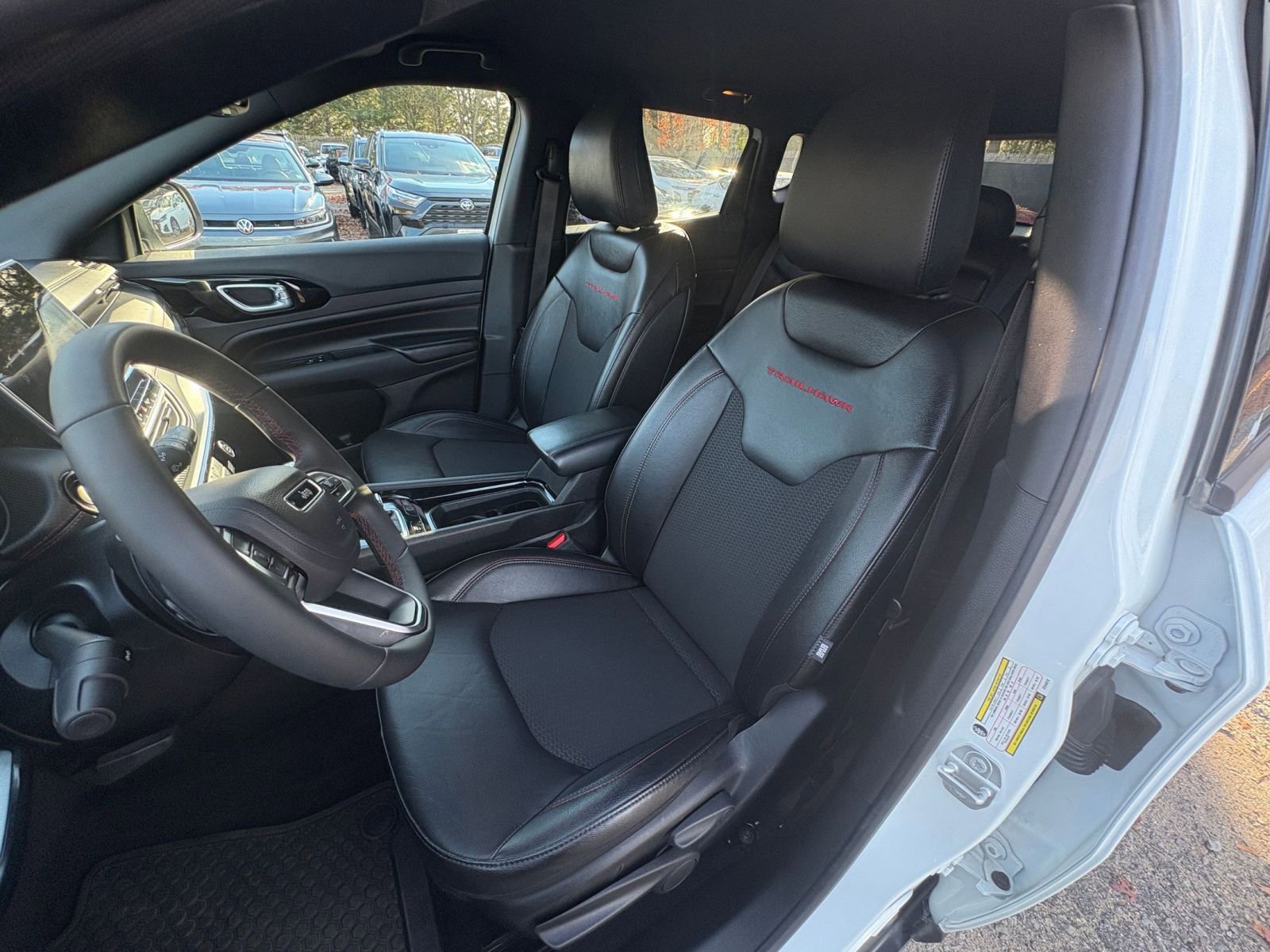 Thumbnail: 2025 Jeep Compass - 32