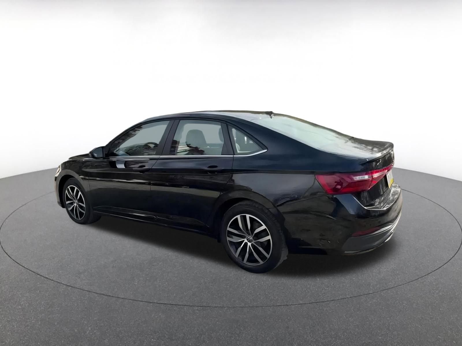 Thumbnail: 2025 Volkswagen Jetta - 11