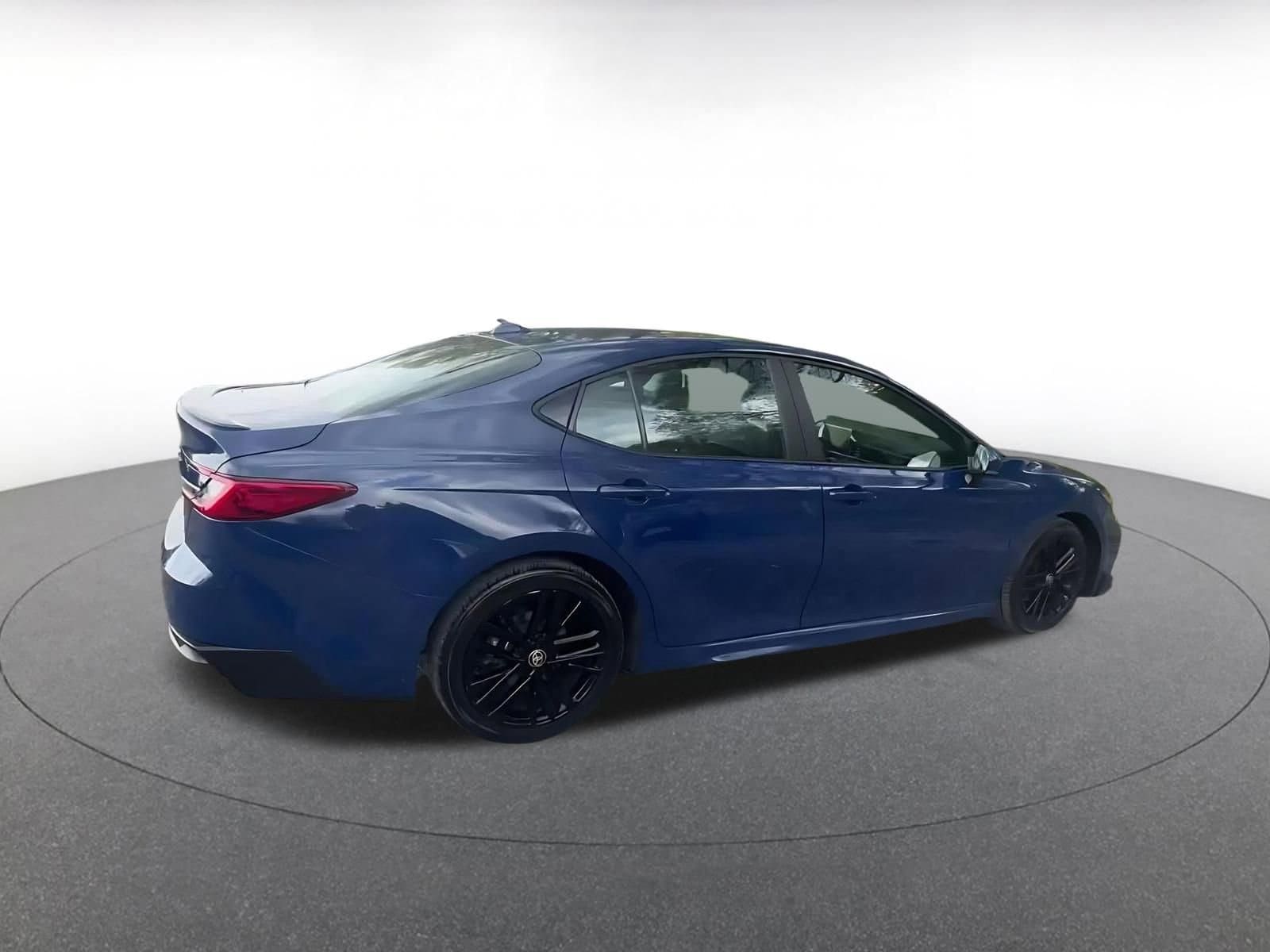 Thumbnail: 2025 Toyota Camry - 15