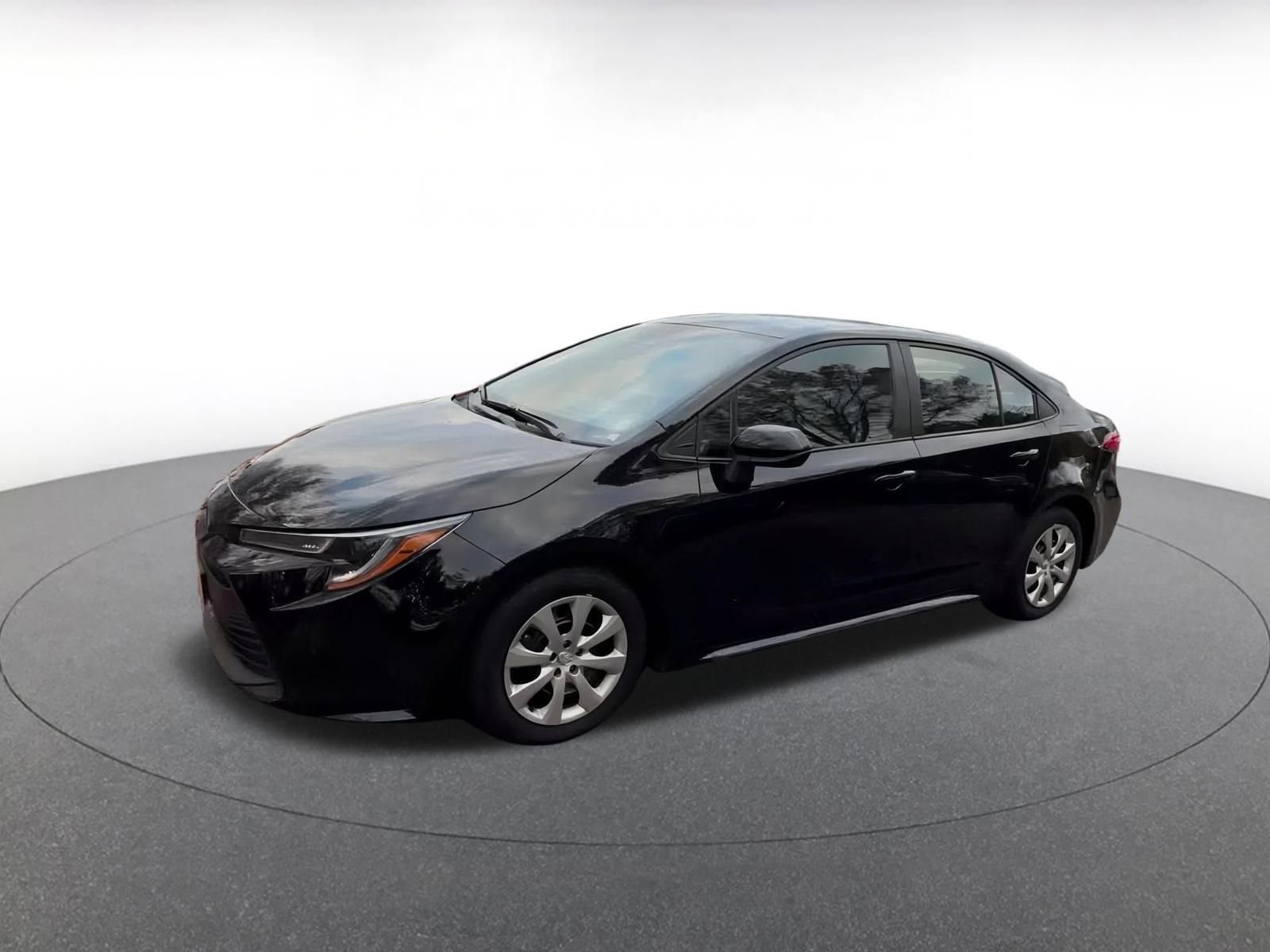 Thumbnail: 2025 Toyota Corolla - 9