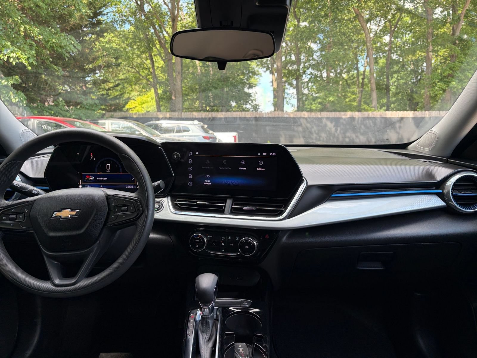 Thumbnail: 2025 Chevrolet Trax - 32