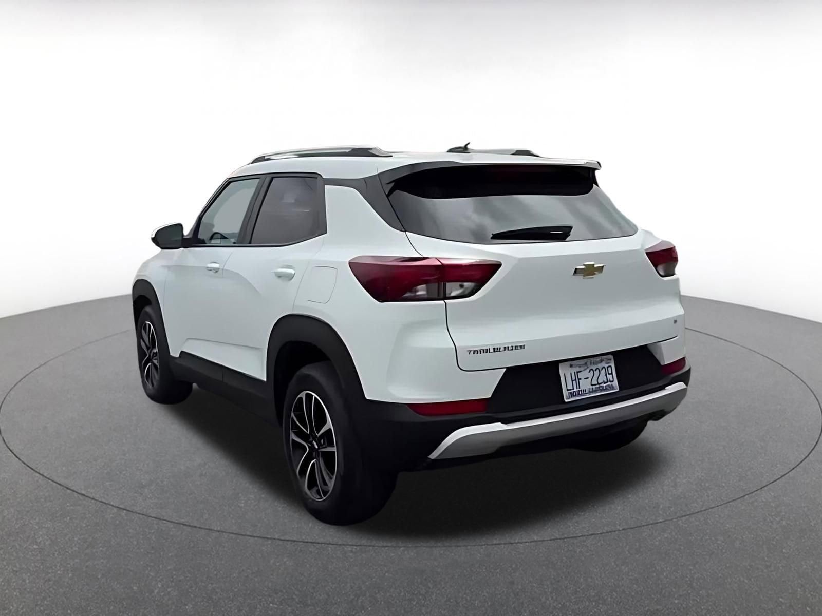 Thumbnail: 2025 Chevrolet TrailBlazer - 11