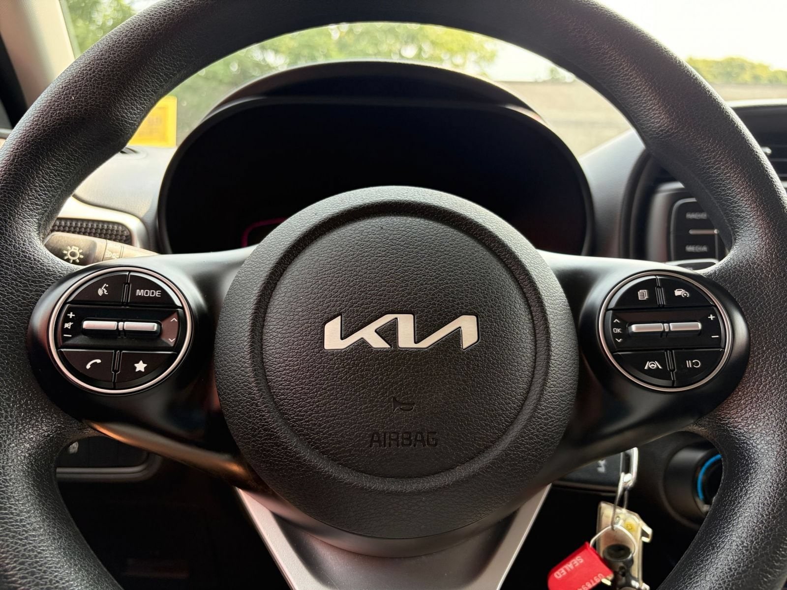 Thumbnail: 2025 Kia Soul - 25