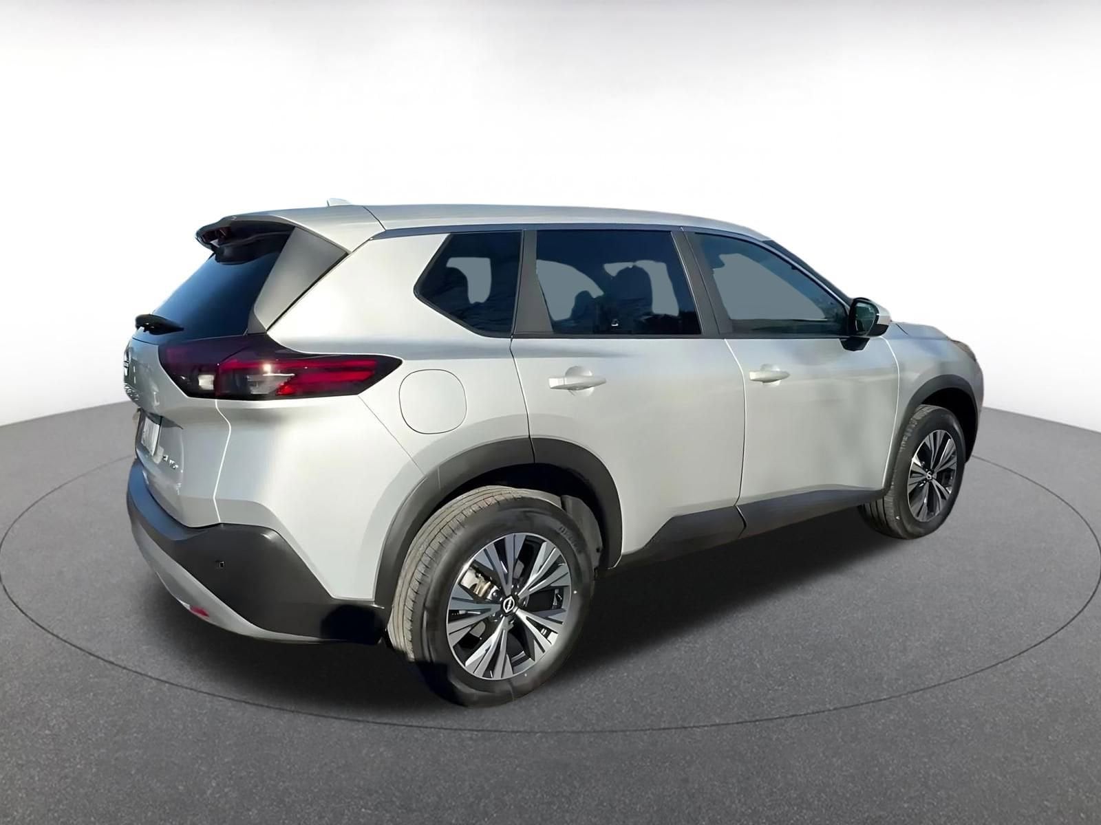 Thumbnail: 2023 Nissan Rogue - 15