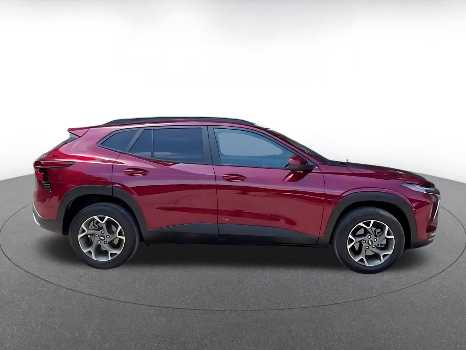 Thumbnail: 2025 Chevrolet Trax - 16
