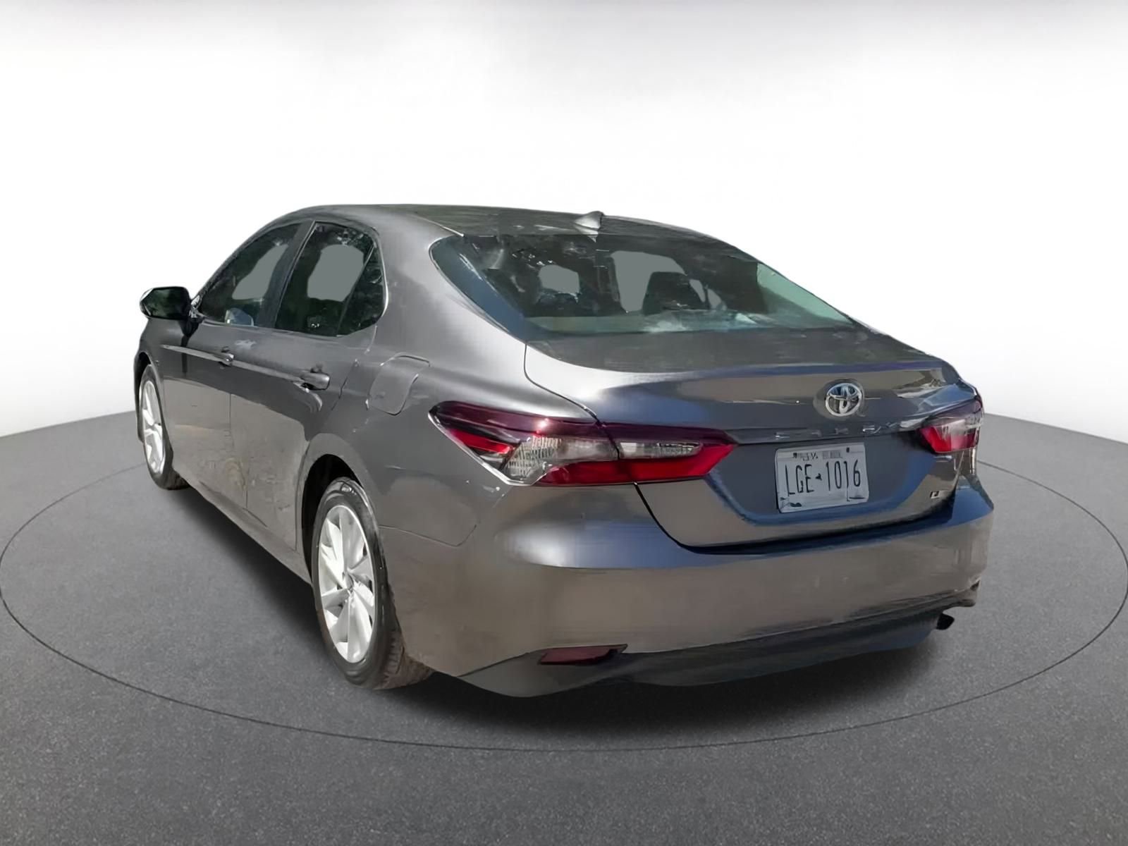 Thumbnail: 2024 Toyota Camry - 11
