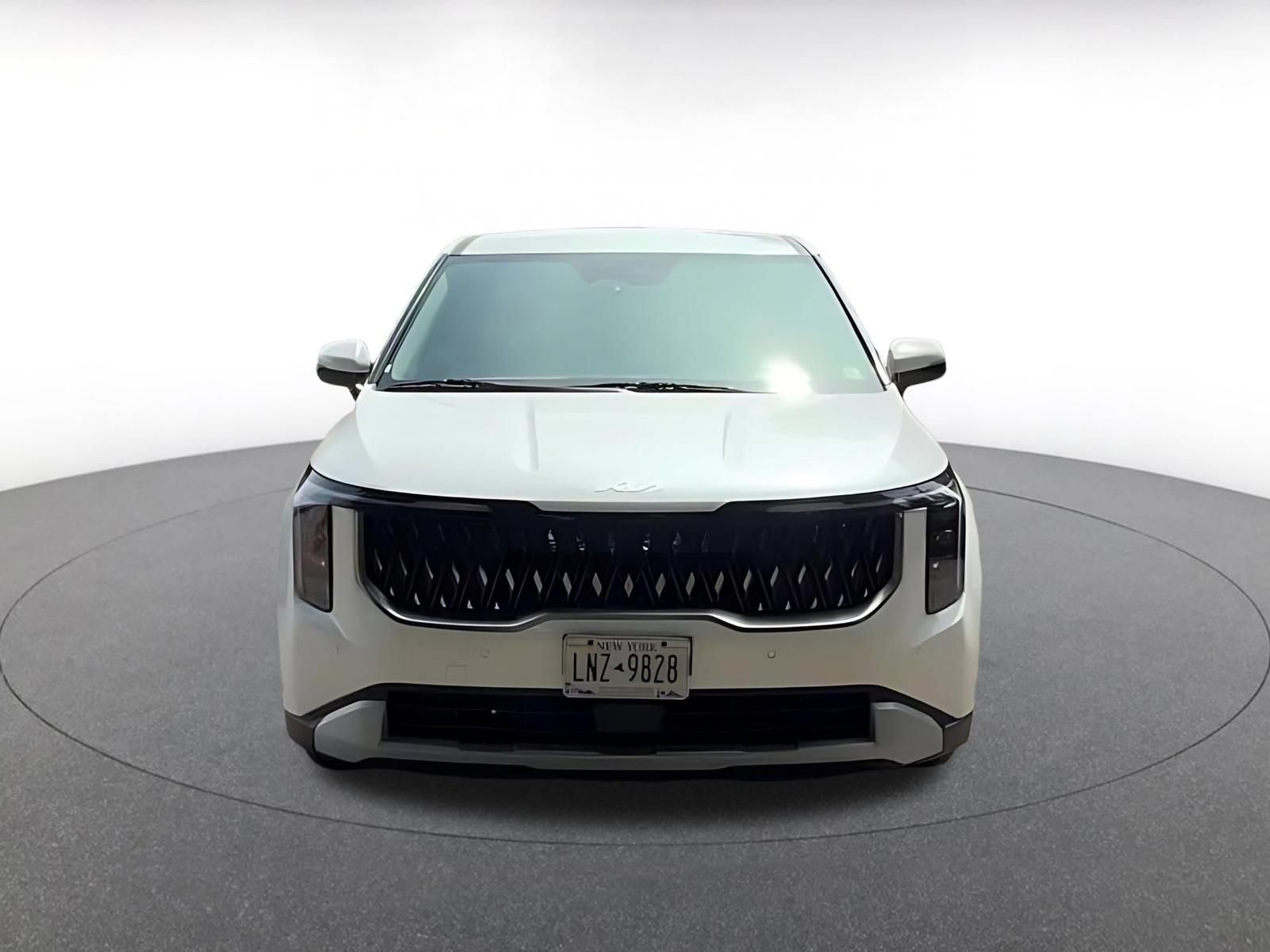 Thumbnail: 2026 Kia Carnival - 4