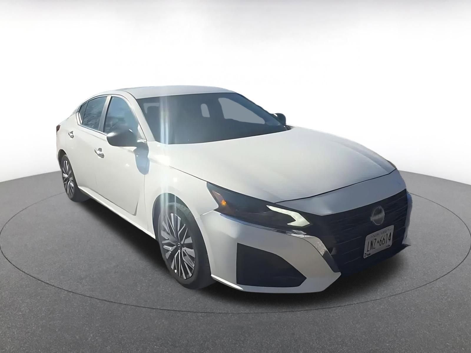 Thumbnail: 2025 Nissan Altima - 3