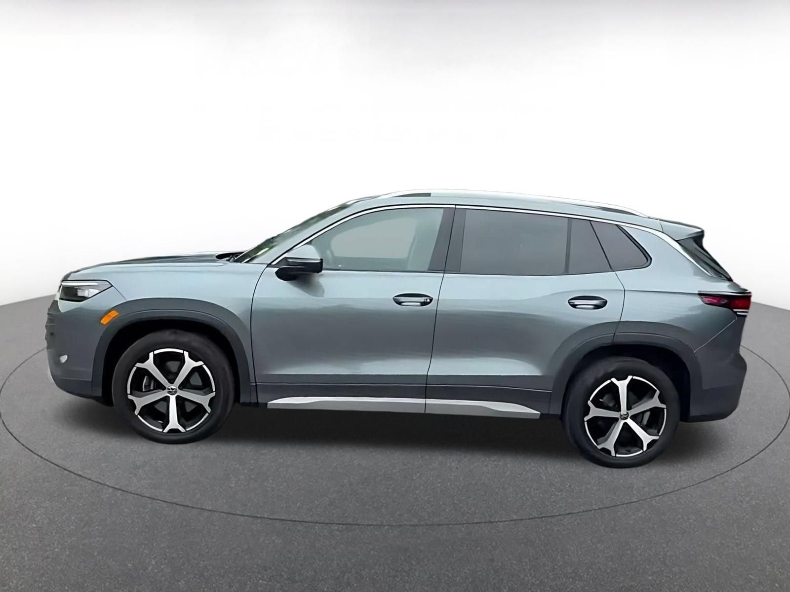 Thumbnail: 2026 Volkswagen Tiguan - 9