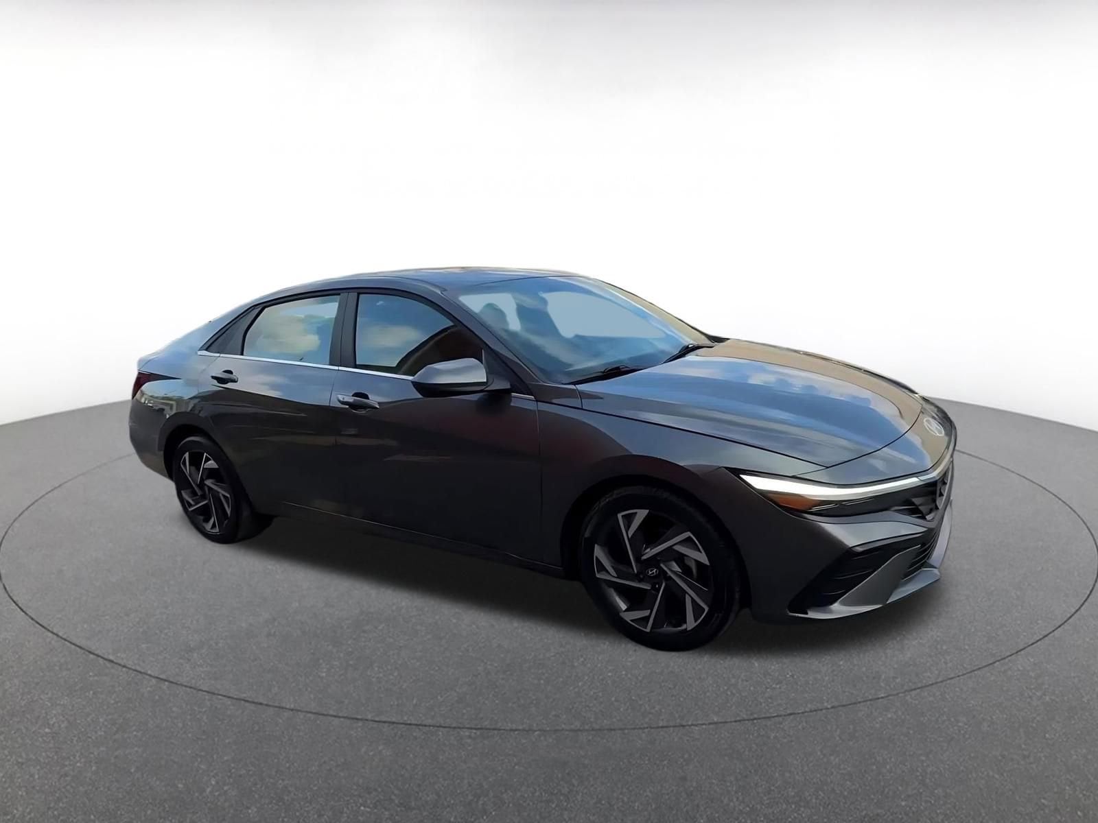 Thumbnail: 2025 Hyundai Elantra - 2