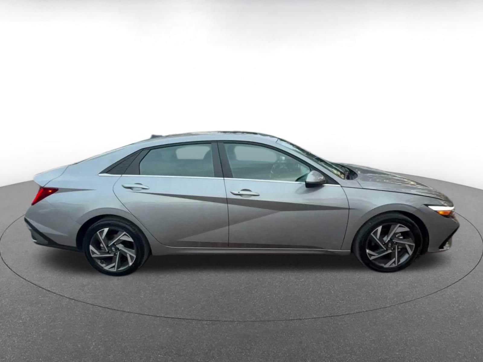 Thumbnail: 2025 Hyundai Elantra - 16