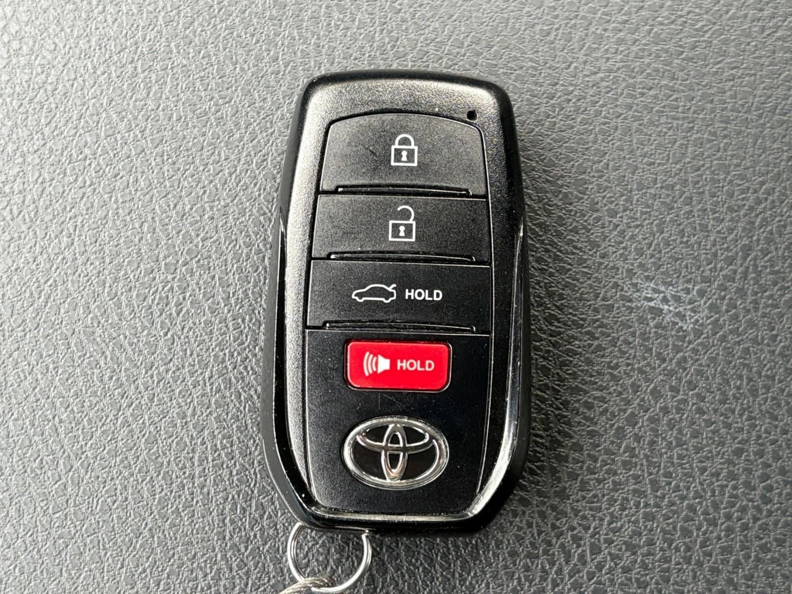 Thumbnail: 2025 Toyota Camry - 22