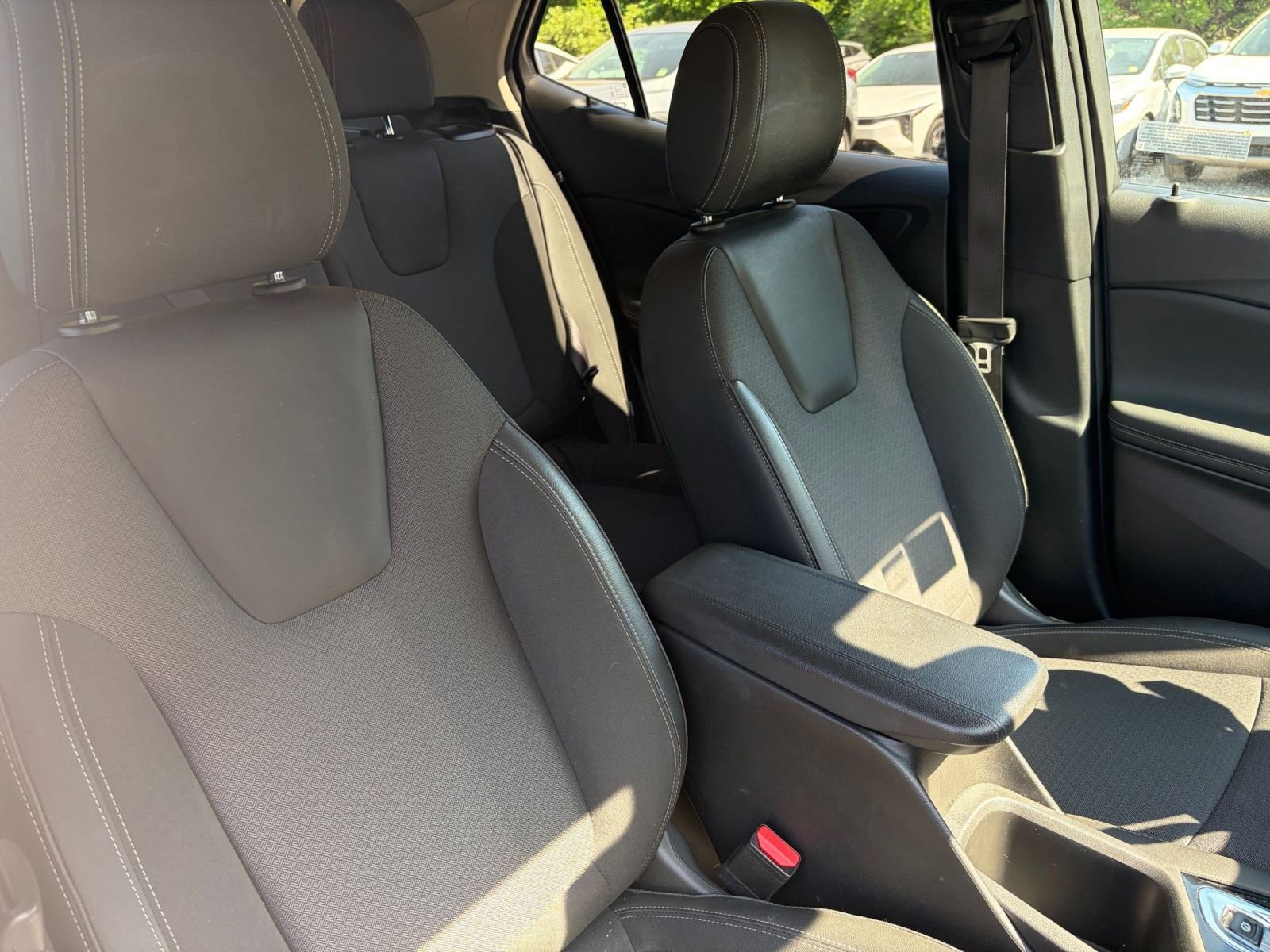 Thumbnail: 2025 Buick Encore GX - 35