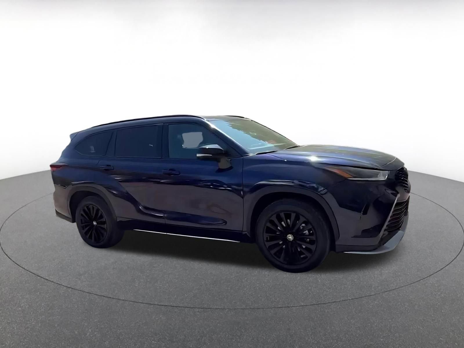 Thumbnail: 2025 Toyota Highlander - 2