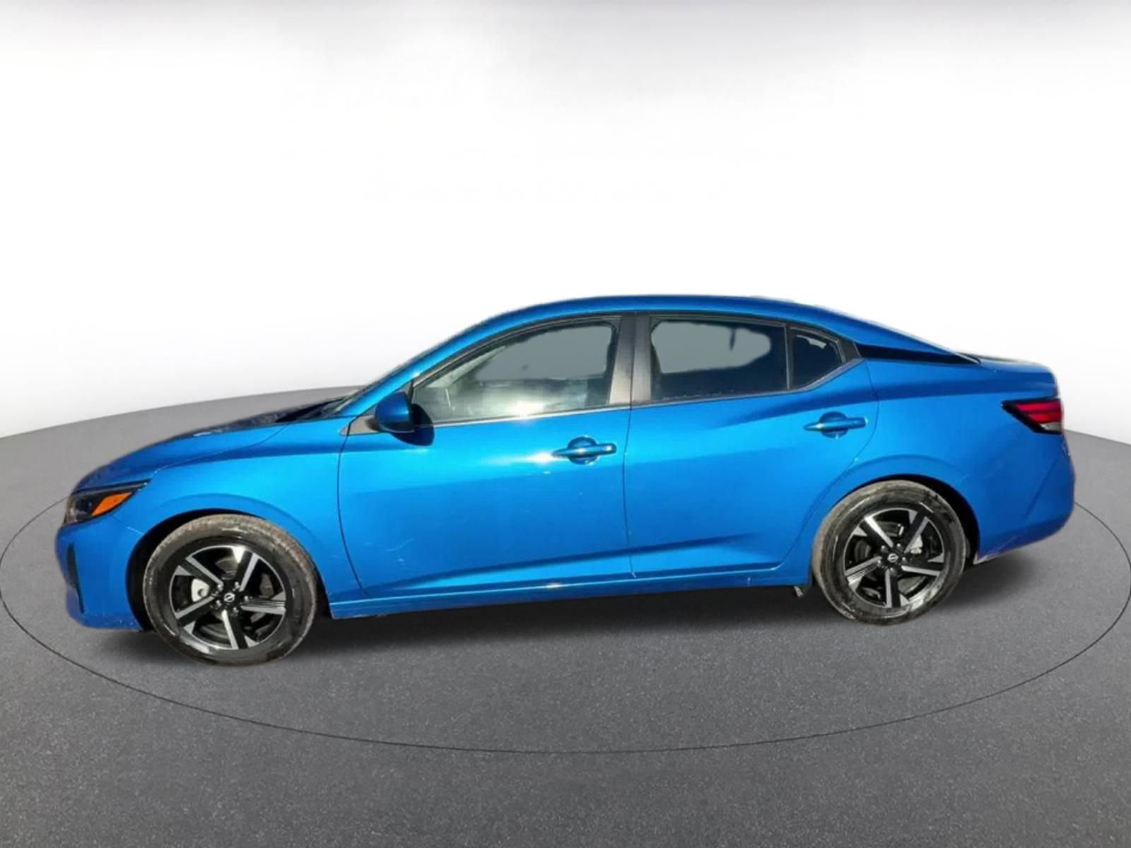 Thumbnail: 2025 Nissan Sentra - 9