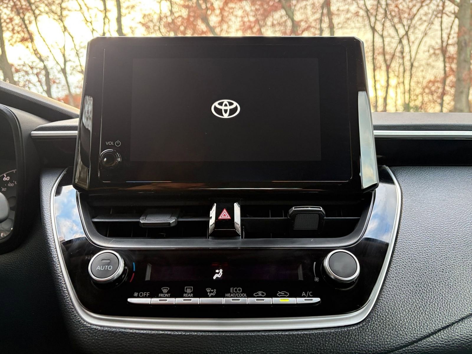 Thumbnail: 2025 Toyota Corolla - 18