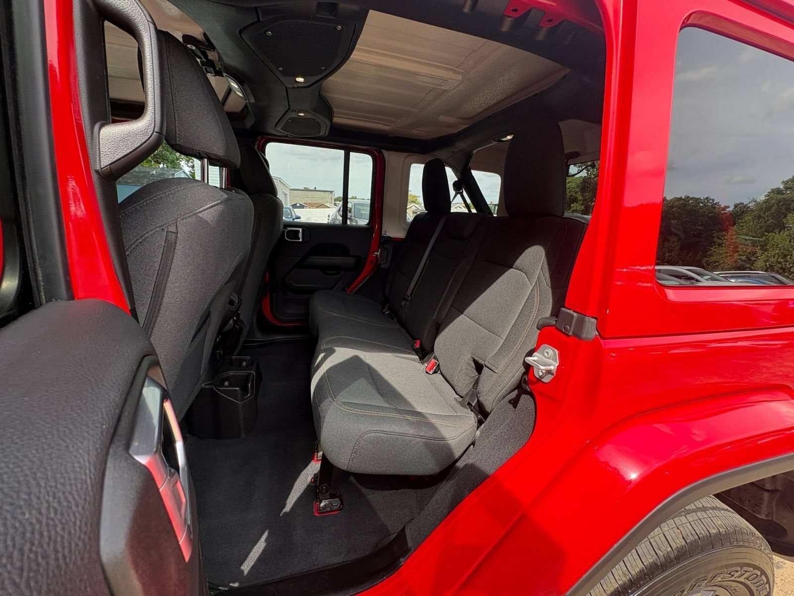 Thumbnail: 2025 Jeep Wrangler - 22