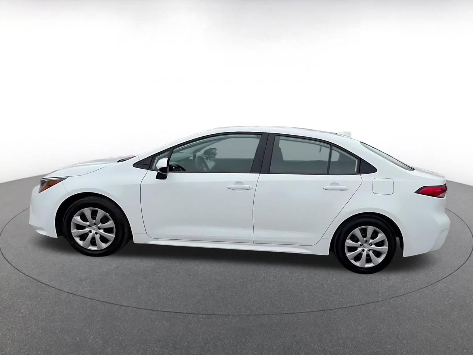 Thumbnail: 2025 Toyota Corolla - 9