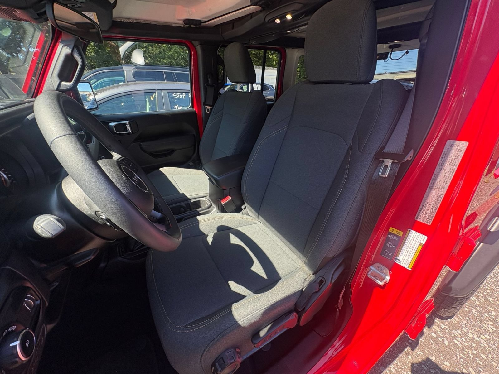 Thumbnail: 2025 Jeep Wrangler - 32
