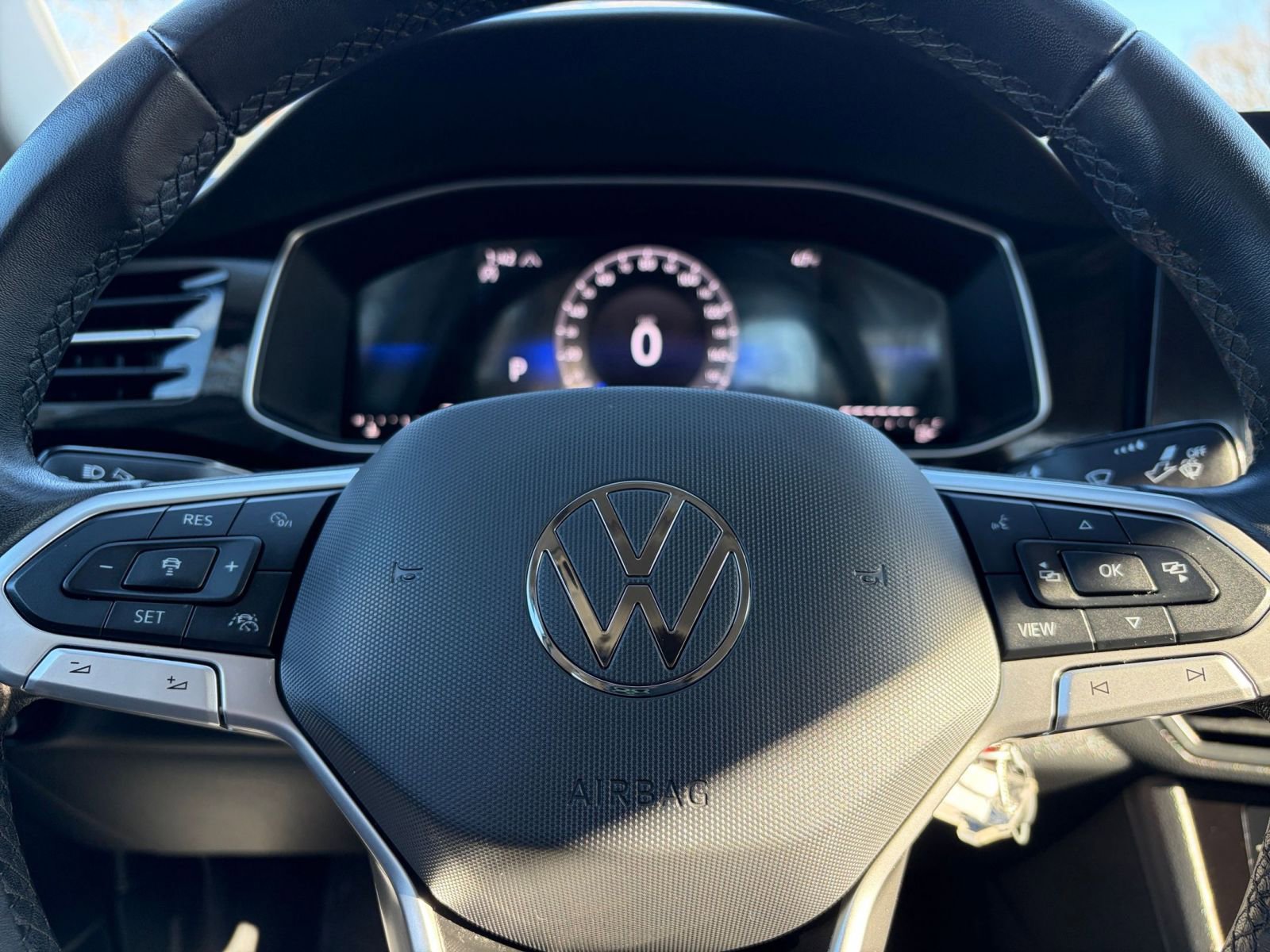 Thumbnail: 2025 Volkswagen Jetta - 25