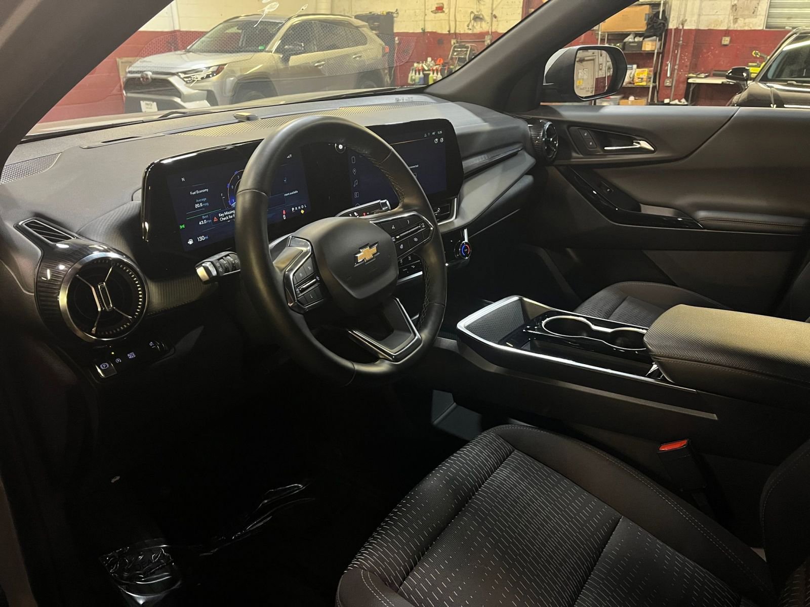 Thumbnail: 2025 Chevrolet Equinox - 33