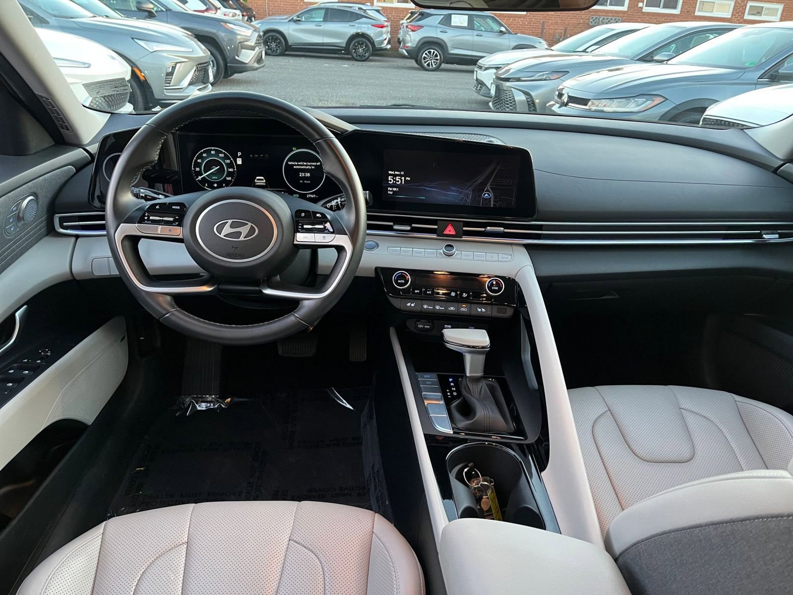 Thumbnail: 2025 Hyundai Elantra - 33