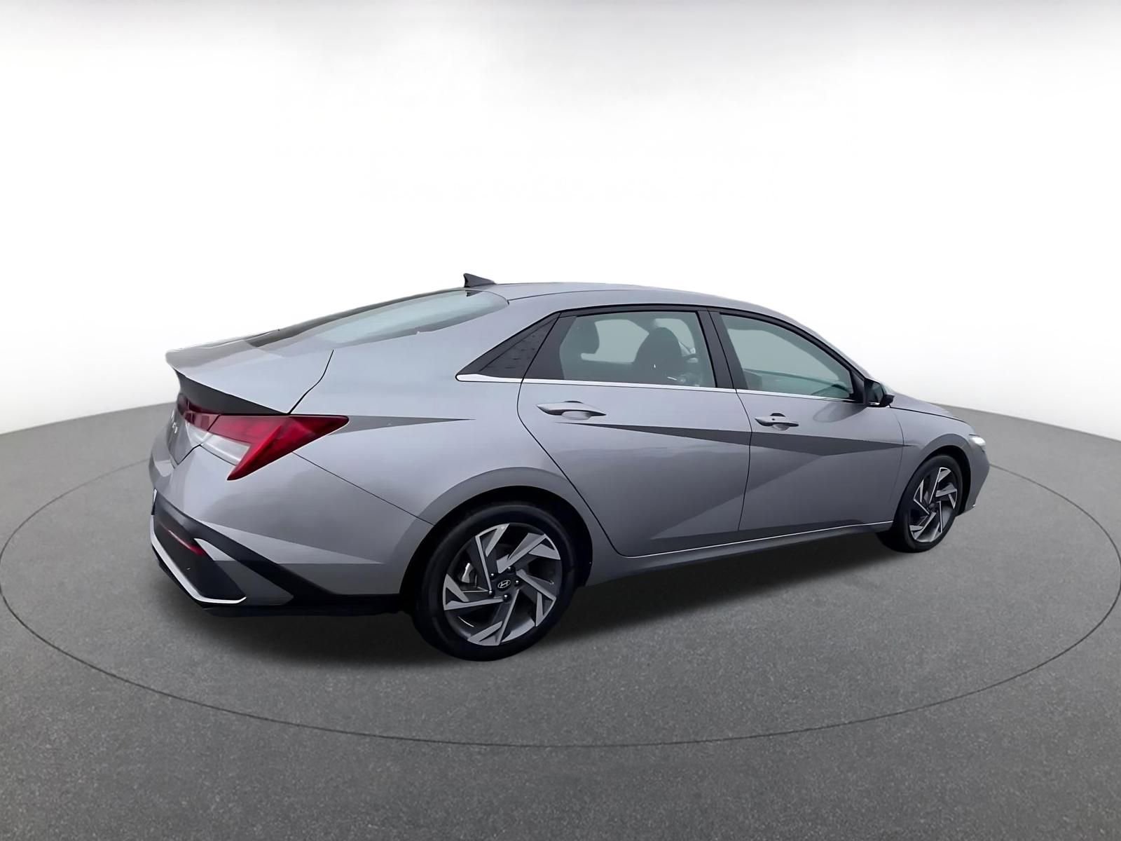 Thumbnail: 2025 Hyundai Elantra - 15