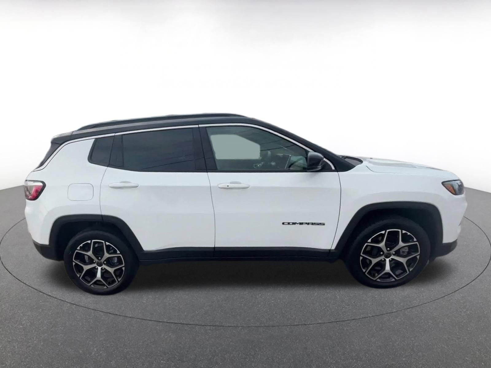 Thumbnail: 2025 Jeep Compass - 16