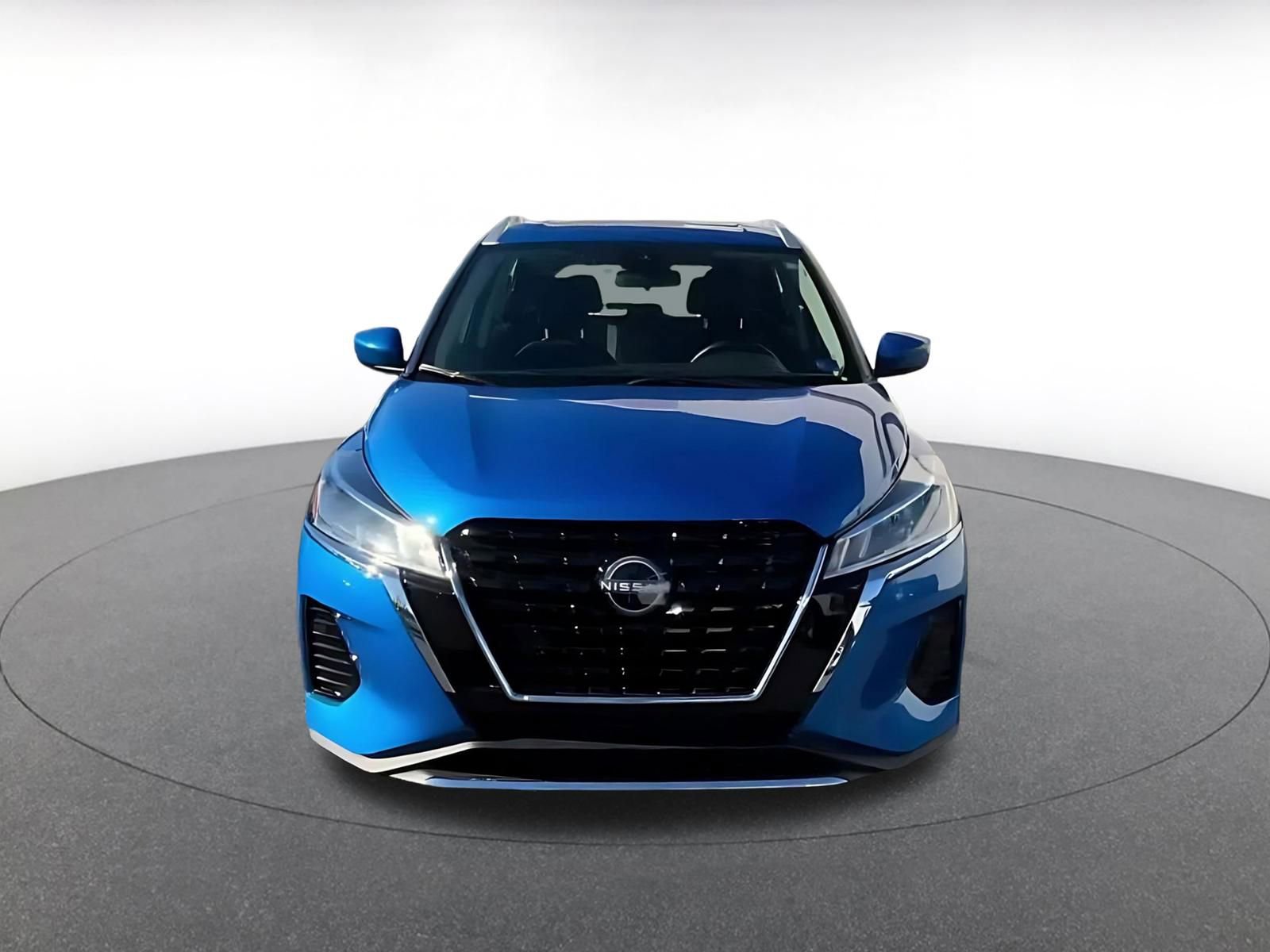 Thumbnail: 2024 Nissan Kicks - 4