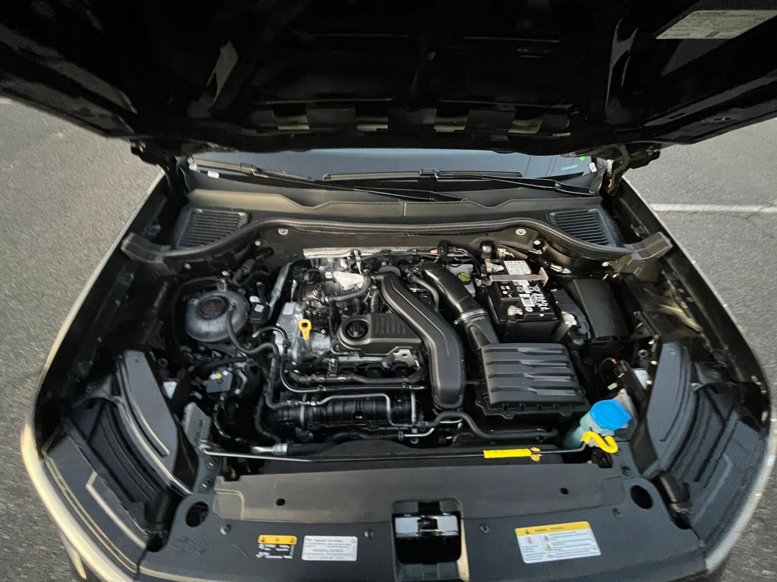 Thumbnail: 2025 Volkswagen Taos - 32