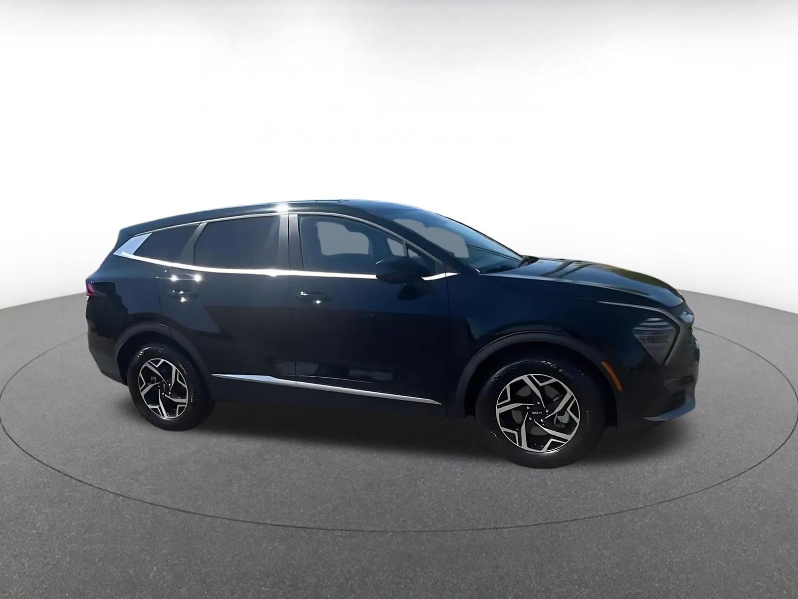 Thumbnail: 2025 Kia Sportage - 2